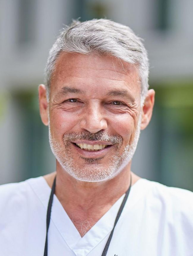 Prof. Stefan Osswald