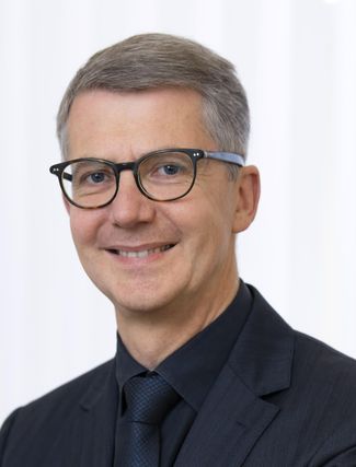 Prof. Windecker Prof. Windecker