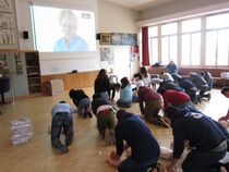 Formazione tramite DVD nella scuola media Buhnrain